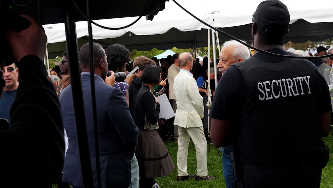 Photo crowd management